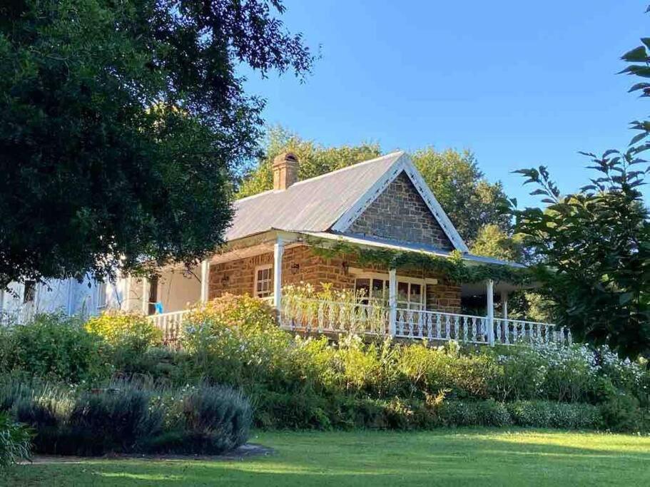 Yellowwoods Farm - Willoughbys Cottage And Old Stables Cottage Curryʼs Post 외부 사진